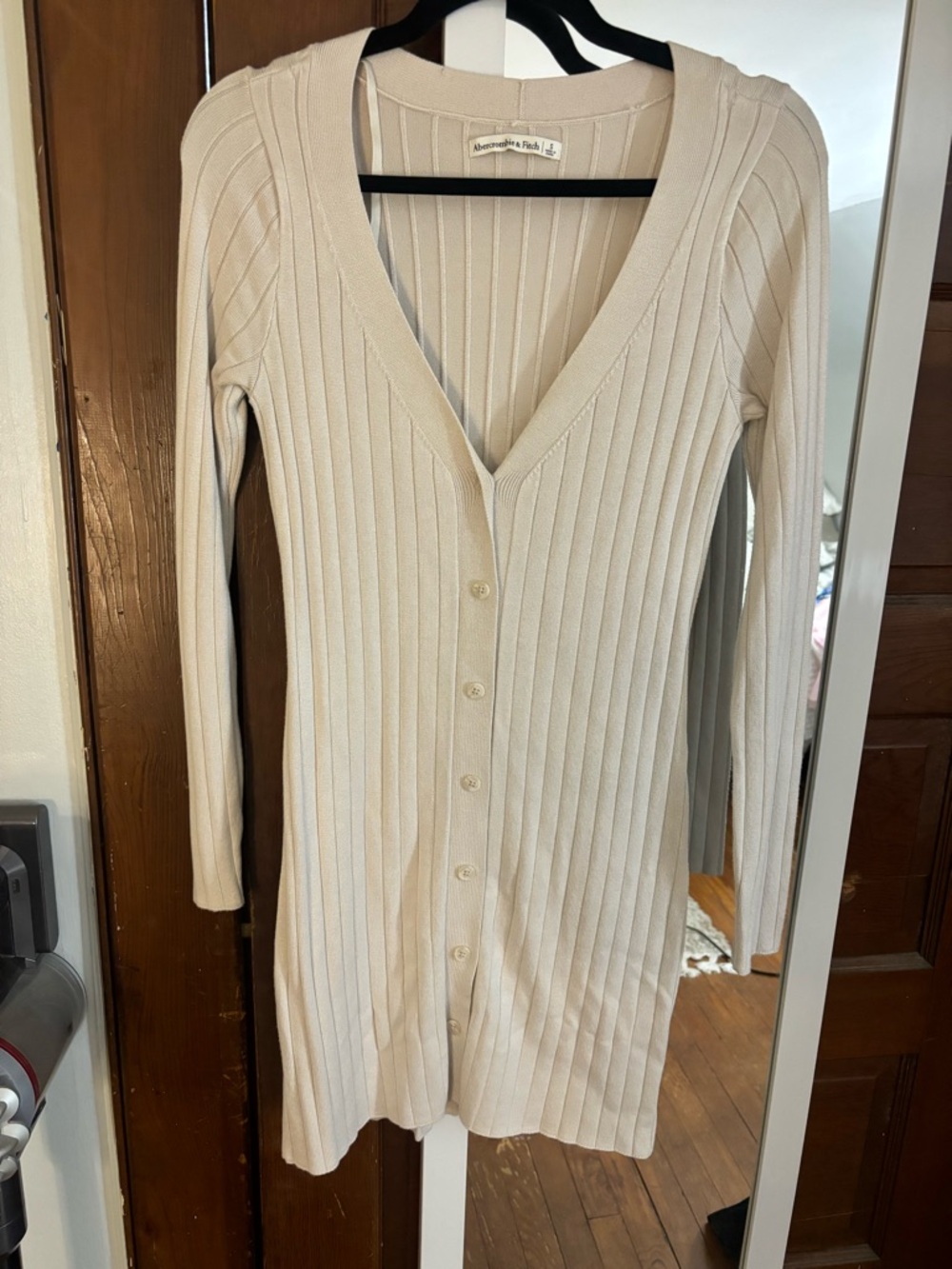 Abercrombie & Fitch Ribbed Button-Front knit Dress - Cream